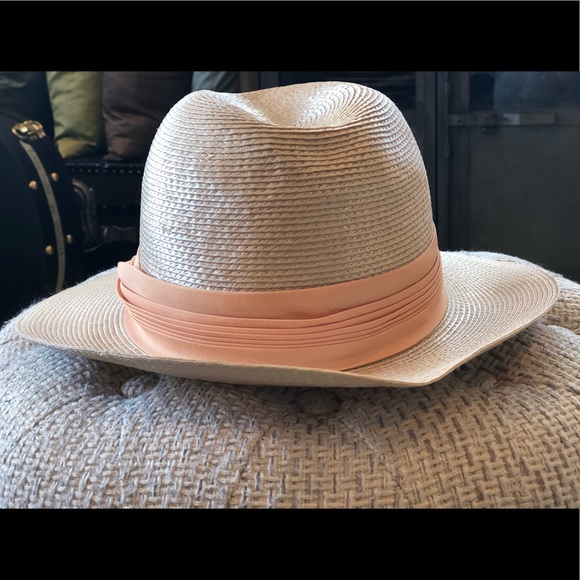 Vintage Hat With Pink Ribbon - Picture 5 of 6